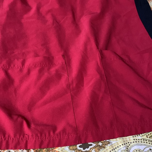 Matrix impulse scrub top (9.9.24) - Picture 2 of 9